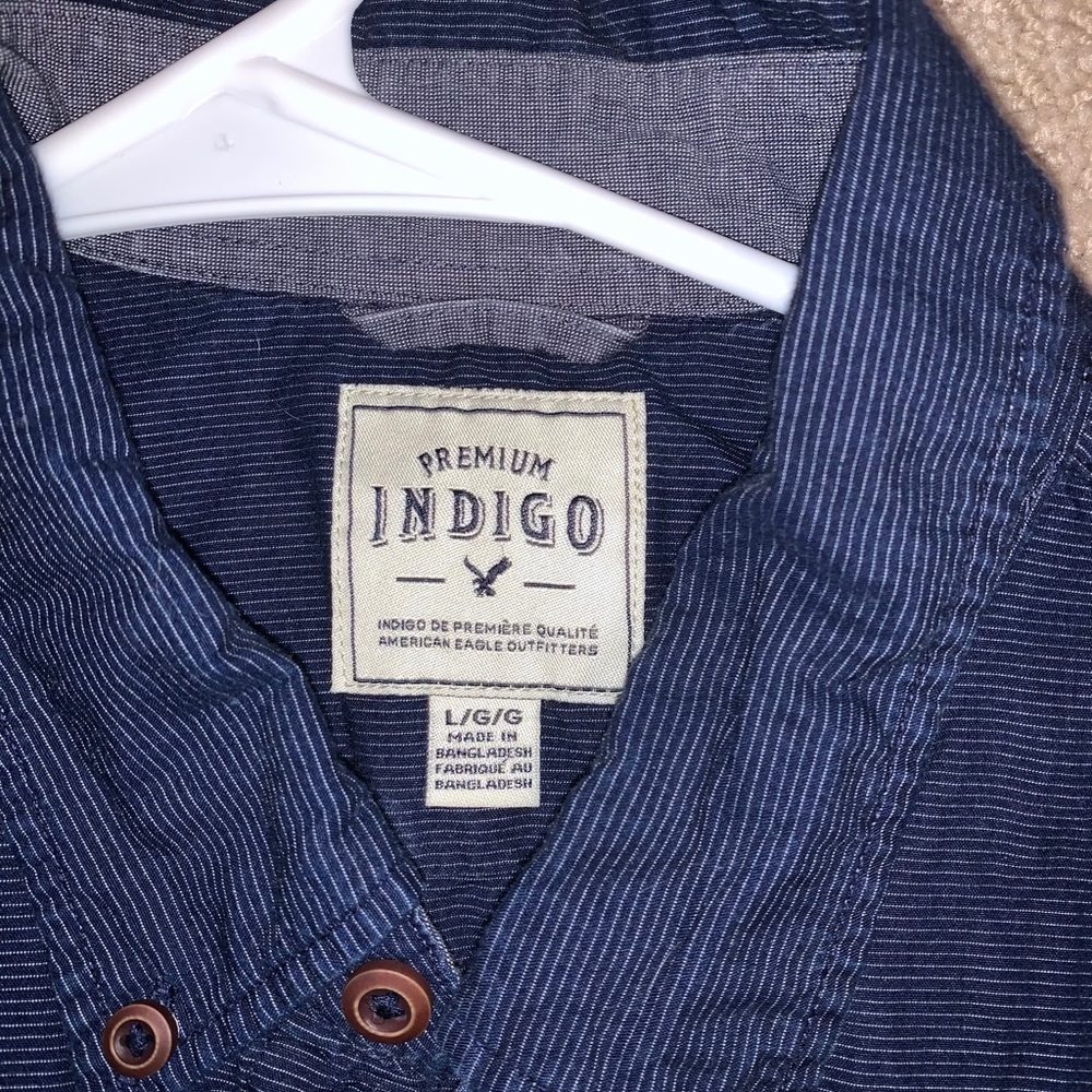 Short sleeve button down - Picture 2 of 2
